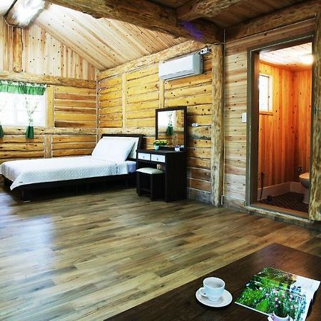 Jeju Joa Log Pension Seogwipo Exteriör bild