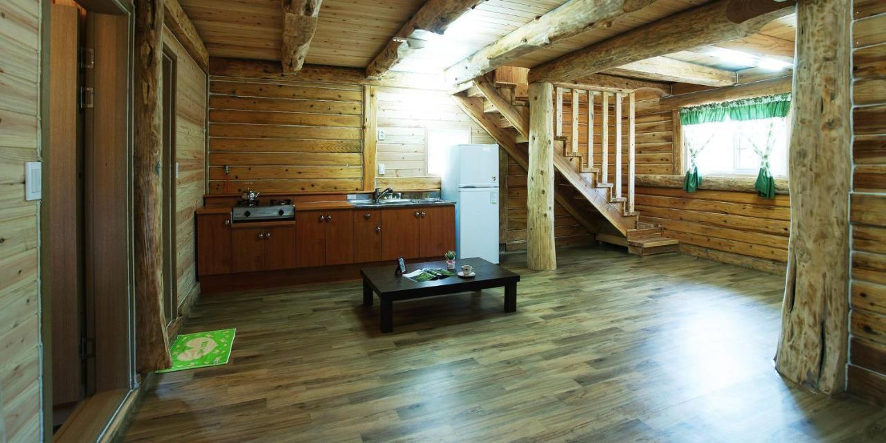 Jeju Joa Log Pension Seogwipo Exteriör bild